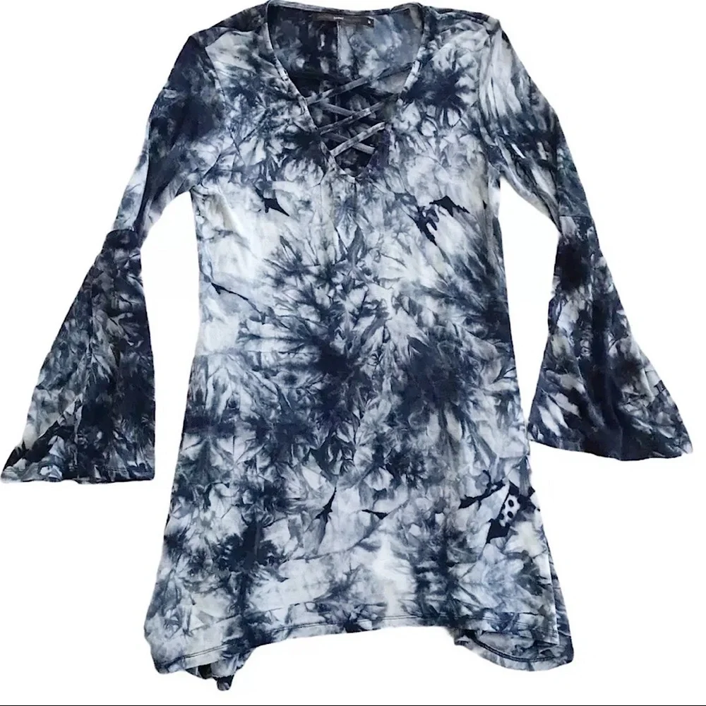 Hazel Blue Tie Dye Lace Up Front Shark Hem Tunic